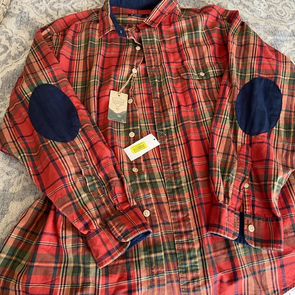 Mens button down collar shirt with elbow patch. - Picture 1 of 3